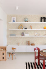 Lade das Bild in den Galerie-Viewer, FLOWER DREAM