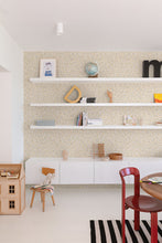 Lade das Bild in den Galerie-Viewer, FLOWER DREAM