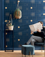 Lade das Bild in den Galerie-Viewer, GOLDEN CURVES